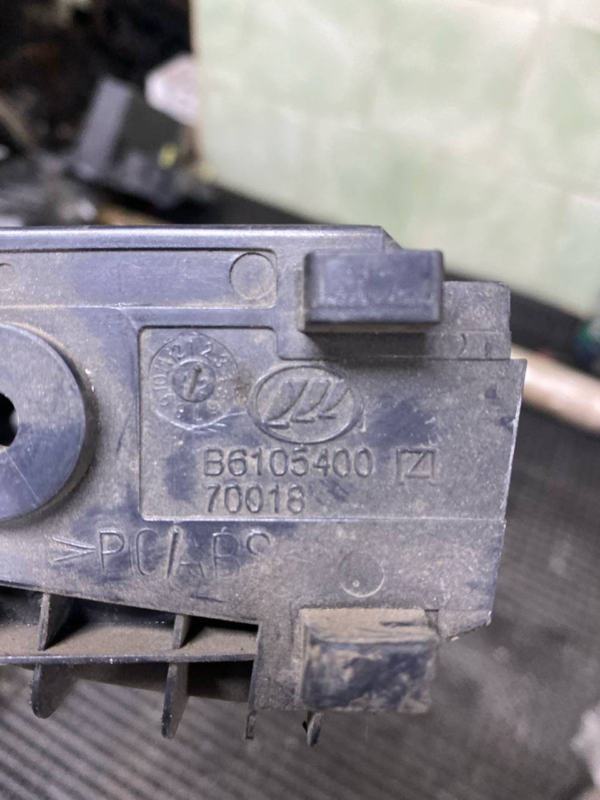 Ручка двери внутренняя задняя правая Lifan Solano 620 LF481Q3 Ручка двери внутренняя задняя правая Lifan Solano 620 LF481Q3