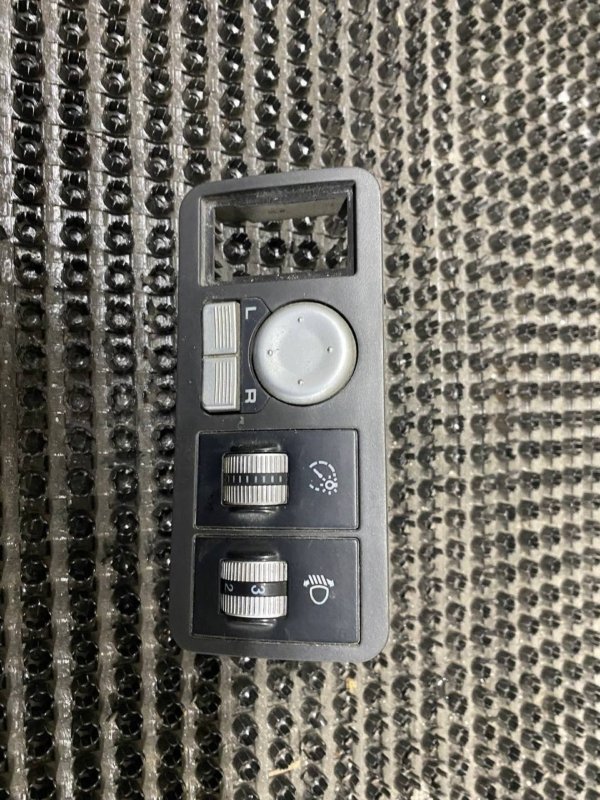 Блок управления зеркалами Lifan Solano 2012 620 LF481Q3 B3750500F Б/У