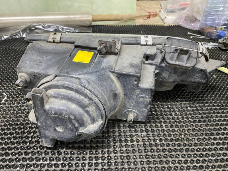 Фара галогеновая передняя левая Scorpio 1995 GAE NRA