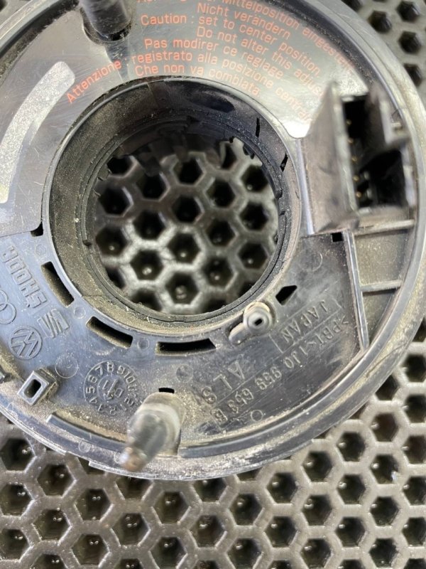 Шлейф подрулевой Volkswagen Passat 3B5 ALZ