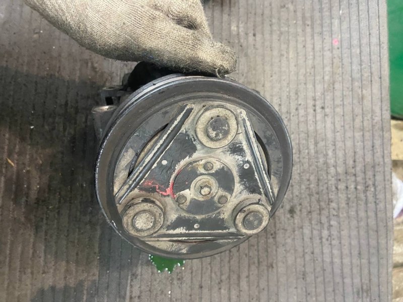 Компрессор кондиционера Focus 2004