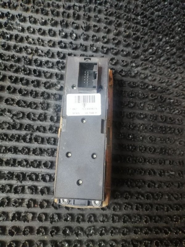 Блок управления стеклоподъемниками Cayenne 2004 955 Блок управления стеклоподъемниками Cayenne 2004 955