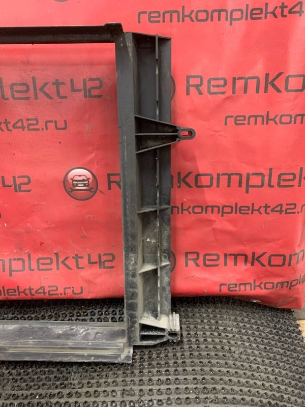 Рамка радиатора Volvo S80 TS B6294S2 Рамка радиатора Volvo S80 TS B6294S2