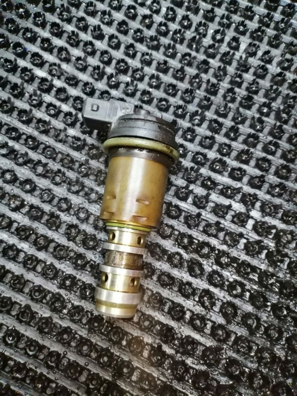 Клапан VVT-i Bmw x5 2004 e53 N62B44 11367560462 Б/У