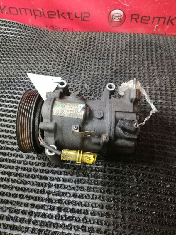 Компрессор кондиционера Peugeot 207 2007 WC KFU 9659875780 Б/У