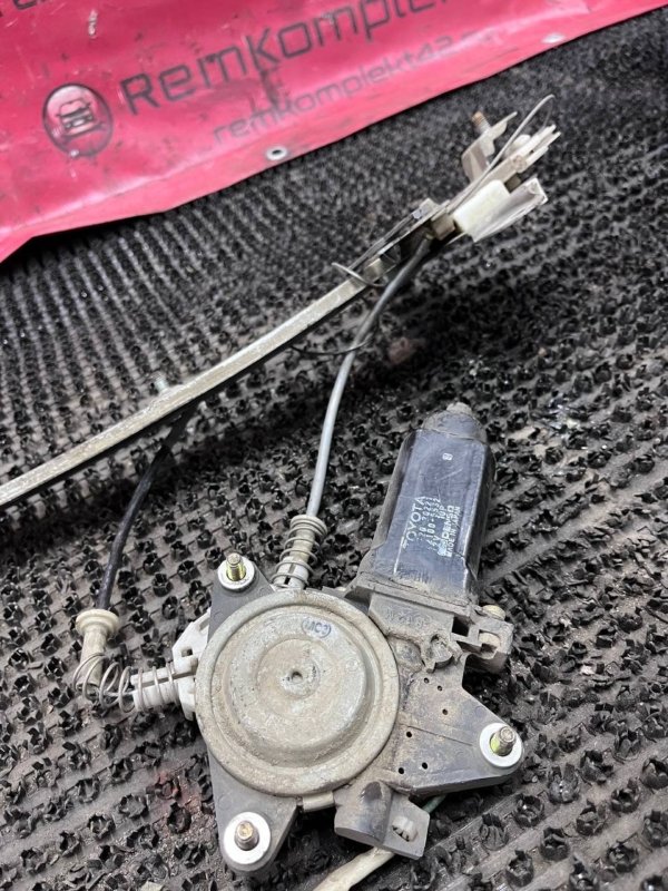 Стеклоподъемный механизм задний правый Caldina 1995 CT190 2C