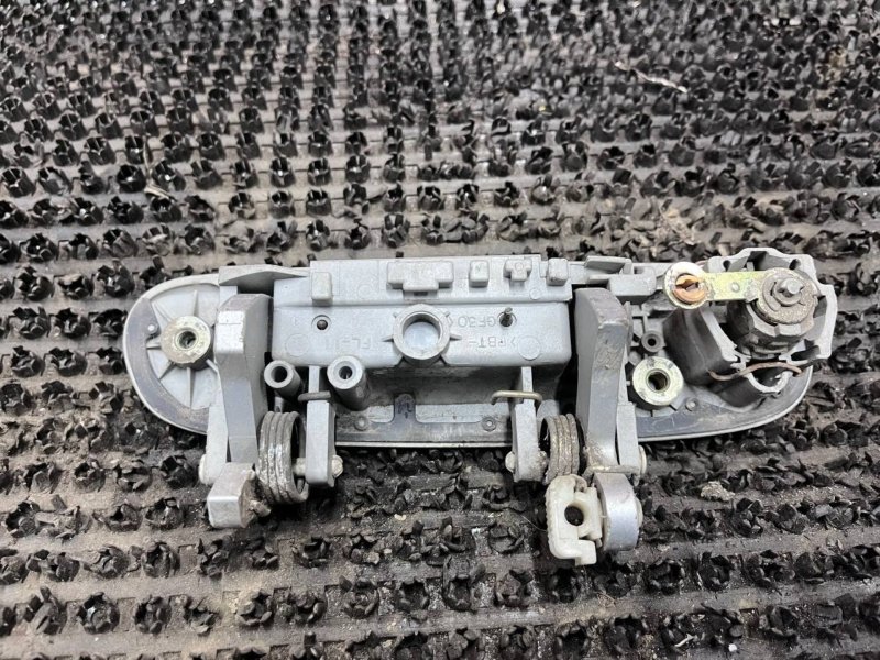 Ручка двери внешняя передняя левая Familia 2001 BJ5P ZL