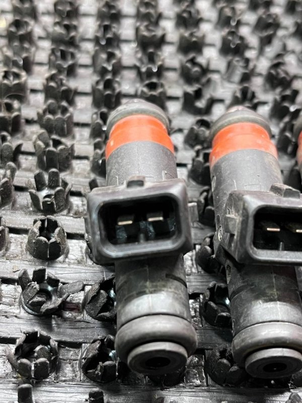 Форсунка топливная Лада 2111 2111 ВАЗ 2111