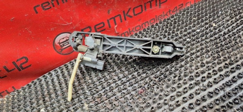 Ручка двери внешняя передняя правая Solano 2012 620 LF481Q3