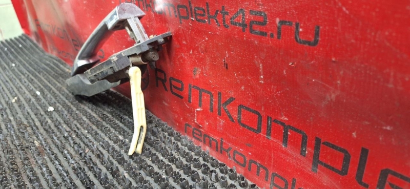 Ручка двери внешняя передняя правая Solano 2012 620 LF481Q3