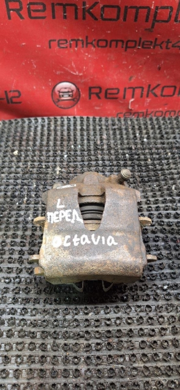Суппорт тормозной передний левый Skoda Octavia 2015 5E5 CWVA 8V0615123 Б/У