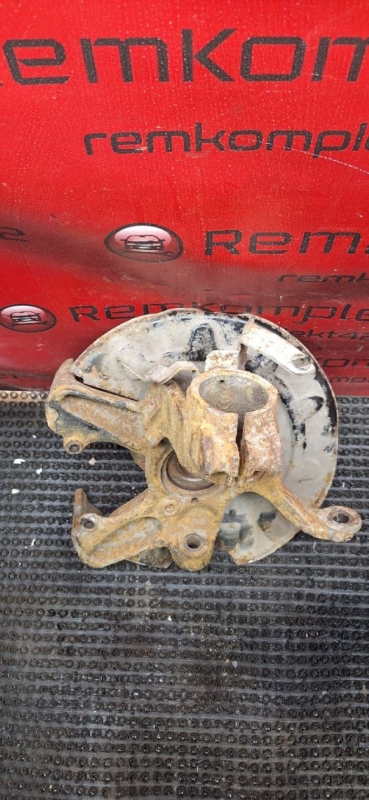 Кулак поворотный передний правый Octavia 2015 5E5 CWVA