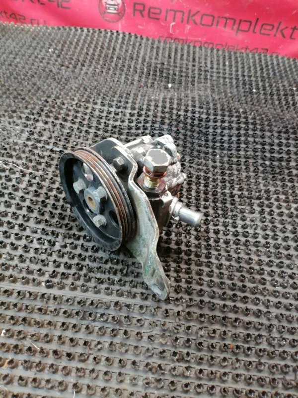 Насос гидроусилителя руля Solano 2012 620 LF481Q3