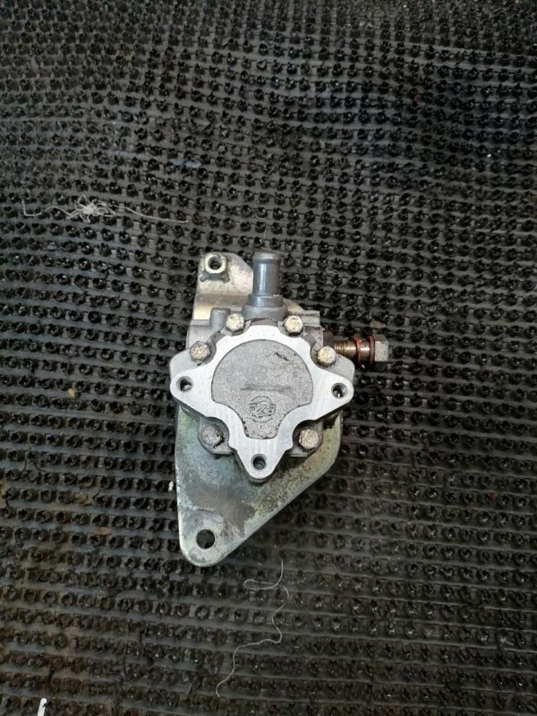 Насос гидроусилителя руля Solano 2012 620 LF481Q3