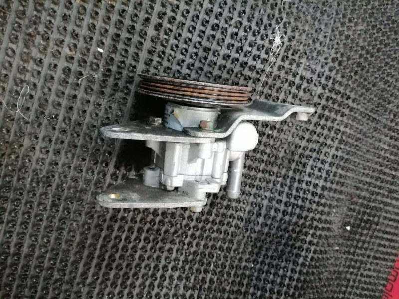 Насос гидроусилителя руля Breez 520 LF481Q3 Насос гидроусилителя руля Breez 520 LF481Q3