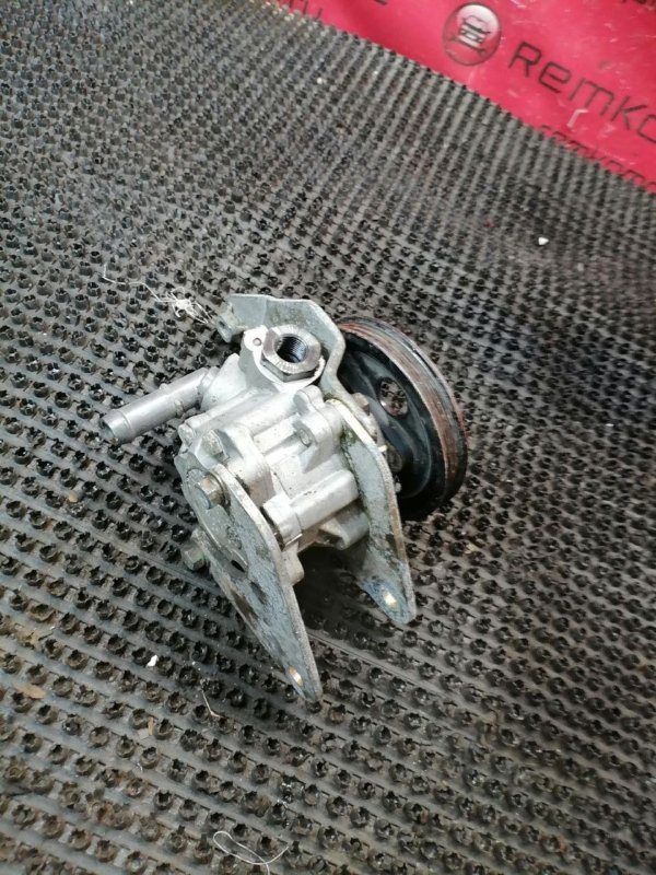 Насос гидроусилителя руля Breez 520 LF481Q3 Насос гидроусилителя руля Breez 520 LF481Q3