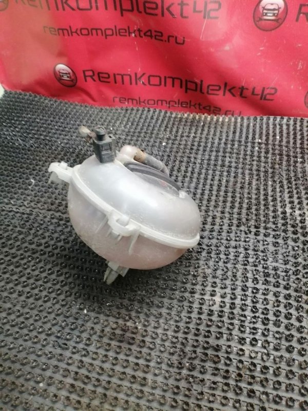 Бачок расширительный Octavia 2015 5E5 CWVA Бачок расширительный Octavia 2015 5E5 CWVA