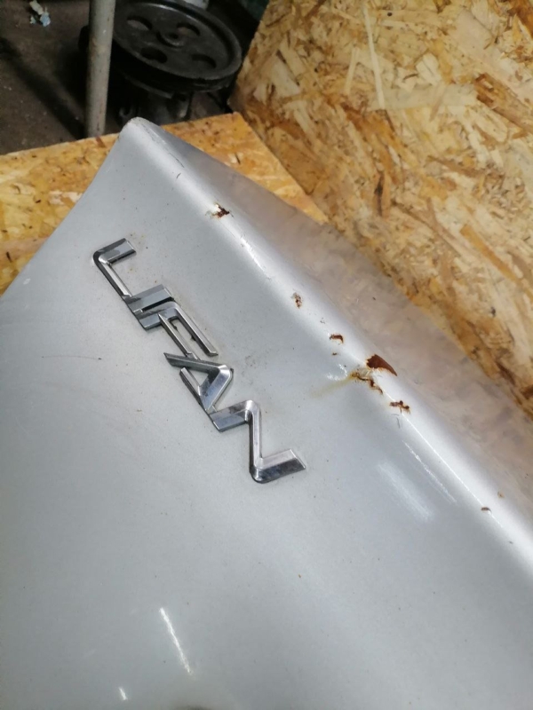 Крышка багажника Solano 2012 620 LF481Q3