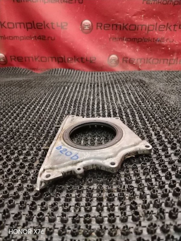 Крышка коленвала задняя CR-V 1997 RD1 B20B Крышка коленвала задняя CR-V 1997 RD1 B20B