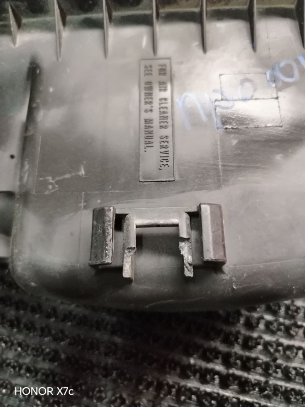 Корпус воздушного фильтра Toyota Probox NCP51V 1NZ-FE Корпус воздушного фильтра Toyota Probox NCP51V 1NZ-FE