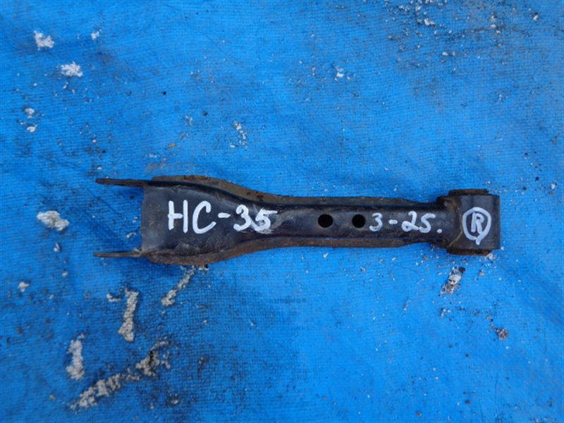 Рычаг Nissan Laurel HC35 задний правый (б/у)