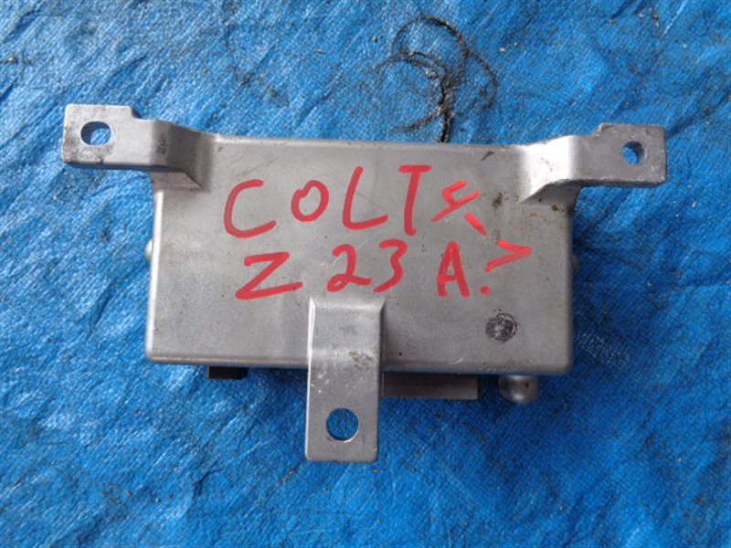 Блок управления рулевой рейкой Mitsubishi Colt Z21A (б/у)