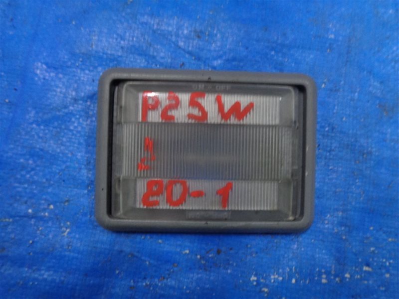 Плафон Mitsubishi Delica P25W (б/у)