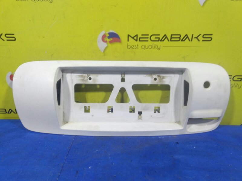 Вставка между стопов Toyota Carib AE114 76801-13030 (б/у)