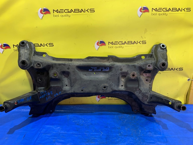 Балка под двс Toyota Spade NCP145 1NZ-FE передняя (б/у)