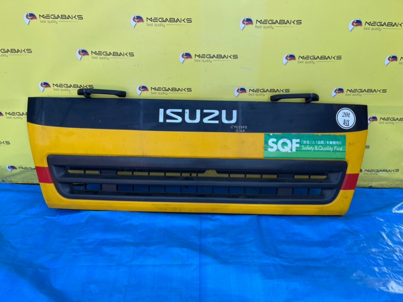 Капот Isuzu Giga CYG23P3 (б/у) Капот Isuzu Giga CYG23P3 (б/у)