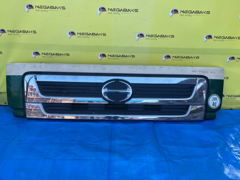 Капот Hino Profia FR1KZH (б/у) Капот Hino Profia FR1KZH (б/у)