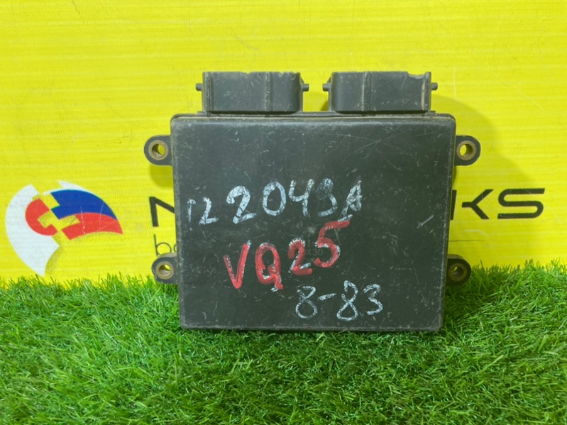 Блок управления форсунками Nissan Gloria HY34 VQ30DD (б/у)