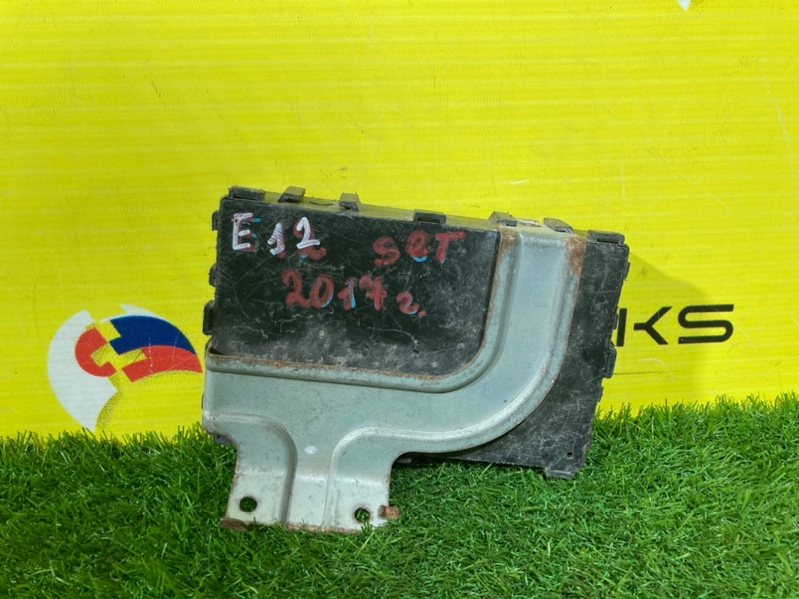Электронный блок Nissan Note E12 HR12DE (б/у)