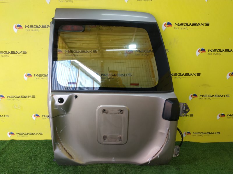 Дверь задняя Nissan Safari Y61 правая (б/у)