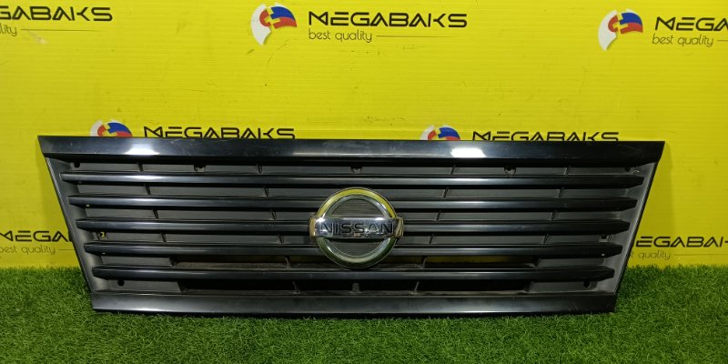 Решетка радиатора Nissan Caravan VWE25 2008 (б/у)