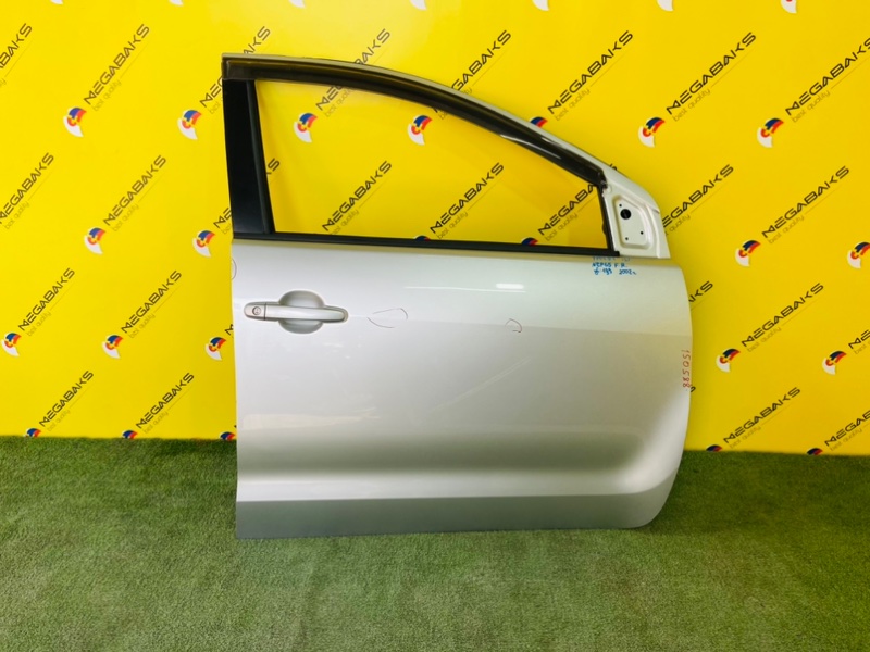 Дверь Toyota Ist NCP65 1NZ-FE 2002 передняя правая (б/у)