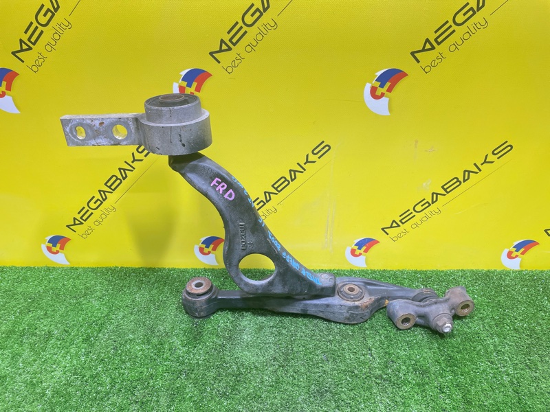 Рычаг нижний Mazda Atenza GHEFP LF 2009 передний правый (б/у)