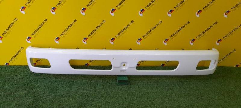 Бампер Mitsubishi Canter Бампер Mitsubishi Canter