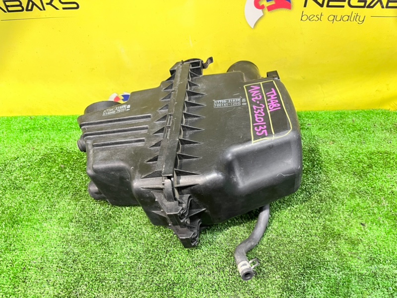 Корпус воздушного фильтра Toyota Ist NCP65 1NZ-FE 2002 (б/у)