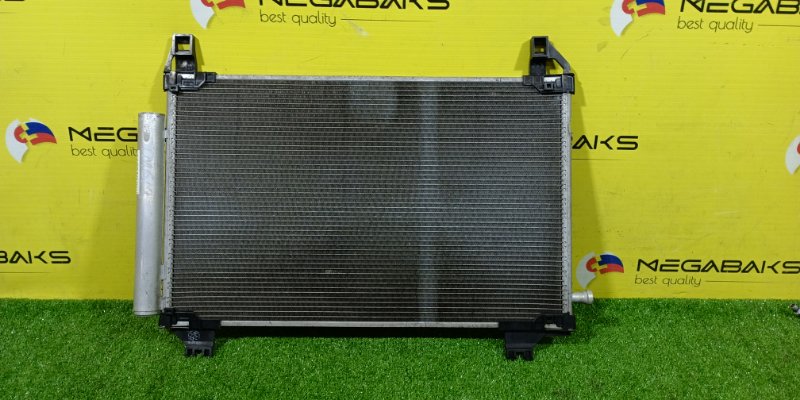 Радиатор кондиционера Toyota Probox NCP160 1NZ-FE 2016 (б/у)