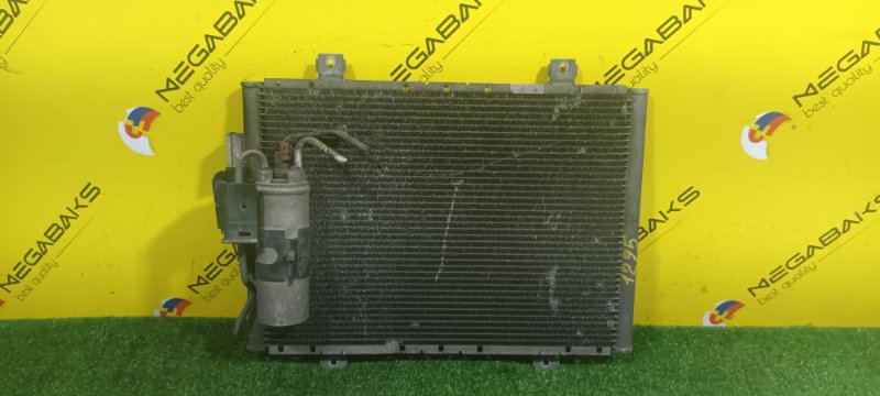Радиатор кондиционера Isuzu Elf NKR81 4HL1 2003 (б/у)