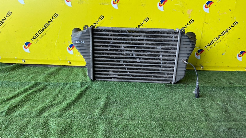 Радиатор интеркулера Mitsubishi Canter FE82D 4M50 (б/у)