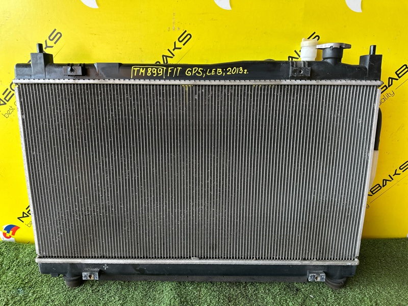 Радиатор основной Honda Fit GP5 LEB 2013 (б/у)