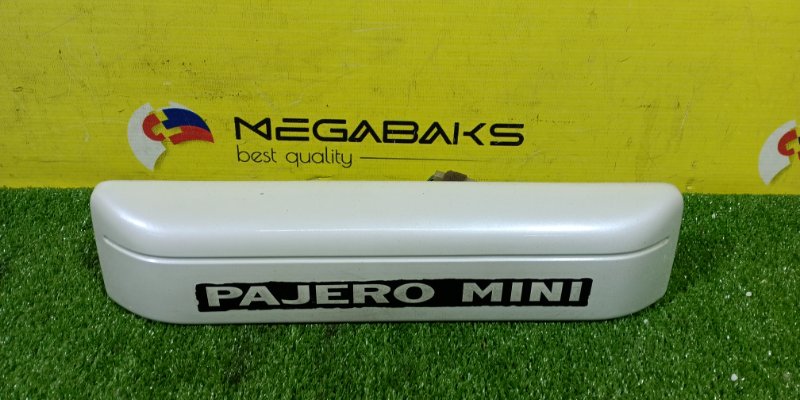 Накладка 5-й двери Mitsubishi Pajero Mini H58A 4A30T 2000 (б/у)