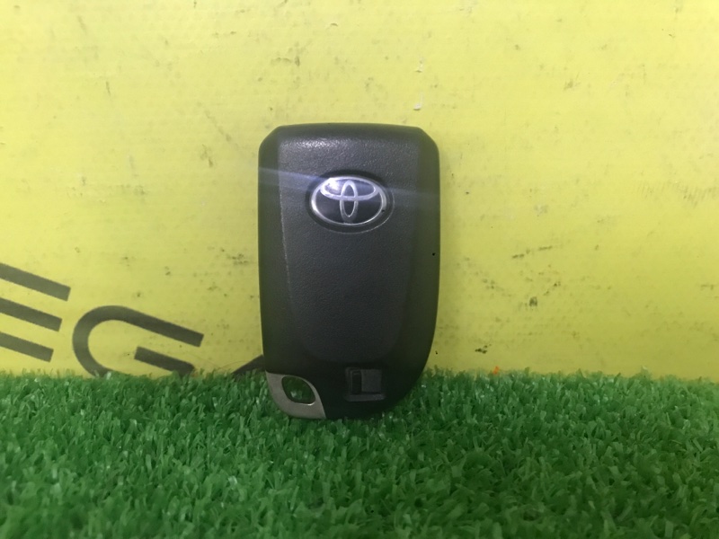 Ключ зажигания Toyota Spade NCP145 1NZ-FE 2015 (б/у)
