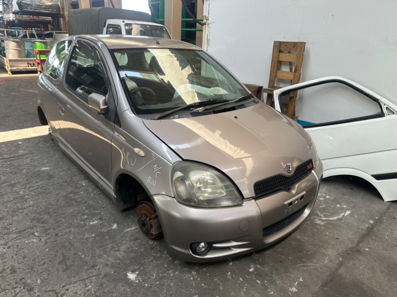 Nose cut Toyota Vitz NCP10 2NZ-FE 2001 52-001 (б/у)