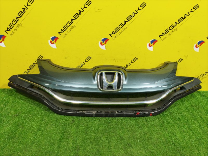 Решетка радиатора Honda Fit GK3 L13B 2015 (б/у)