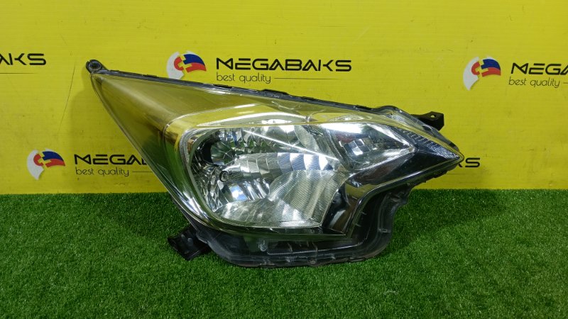 Фара Toyota Ractis NCP120 1NZ-FE 2011 правая 52-212 (б/у)