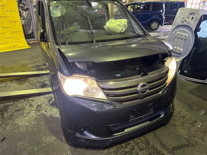 Губа Nissan Serena C26 MR20DD 2010 передняя (б/у)