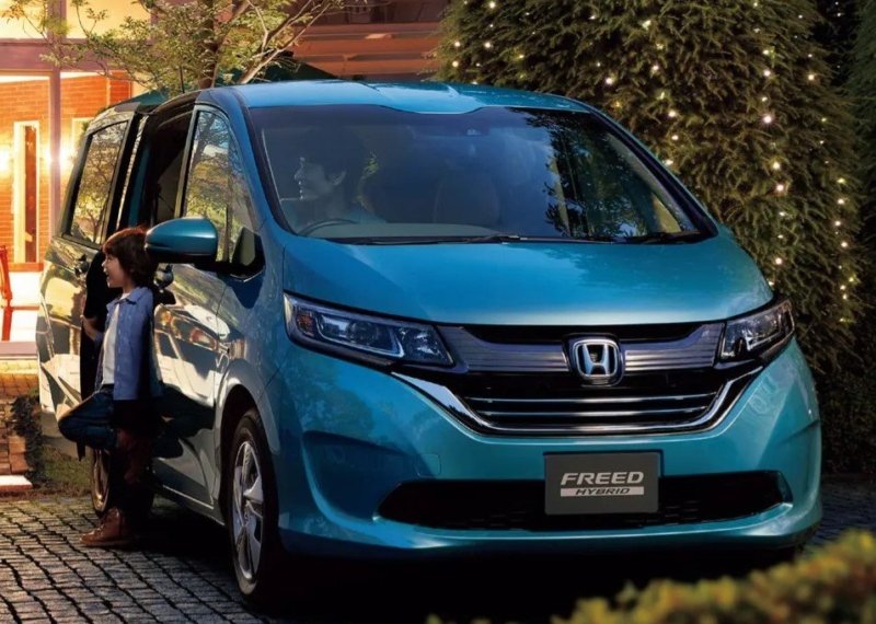Бампер Honda Freed GB8 LEB 2016 передний (б/у)